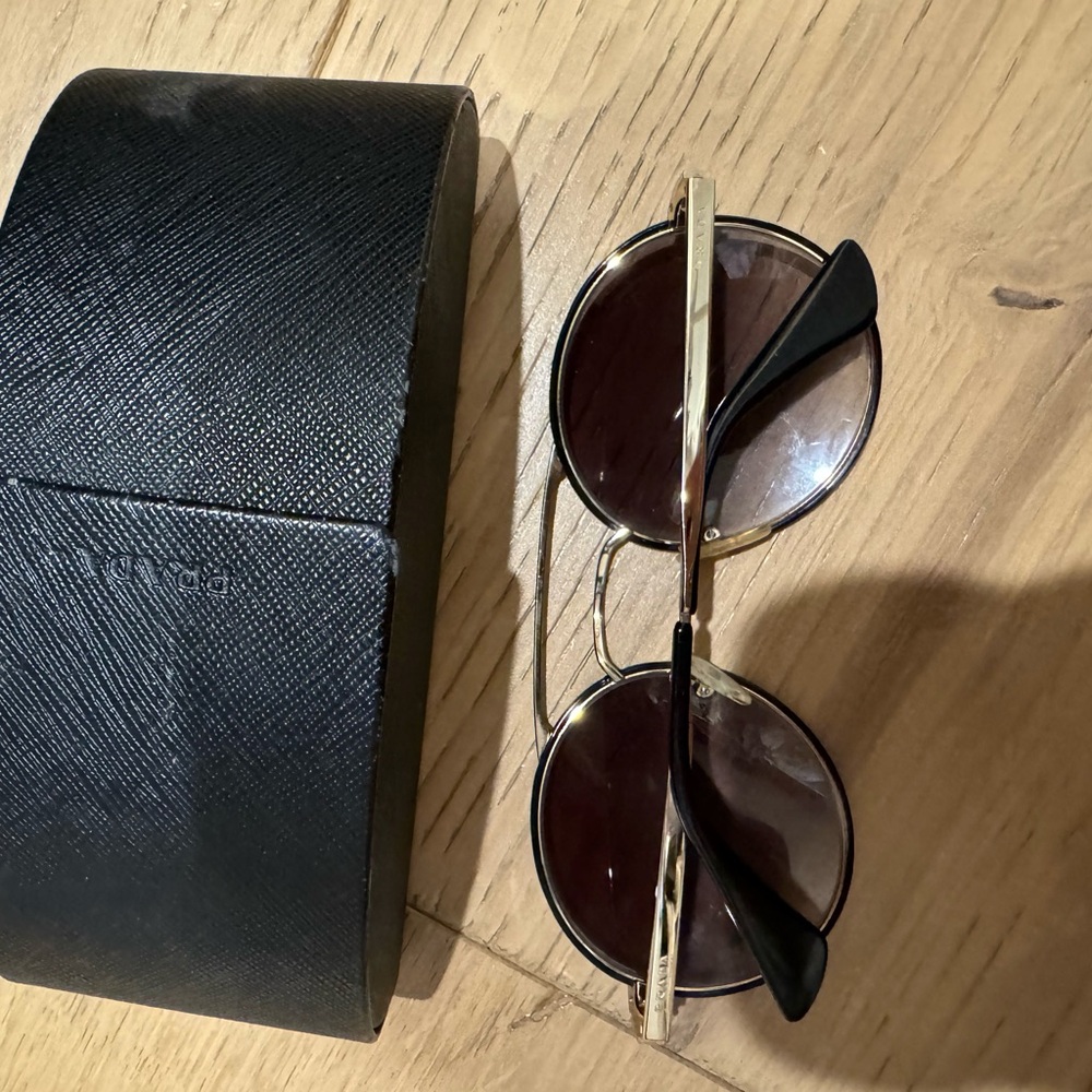 Used - Picture 2 of 2